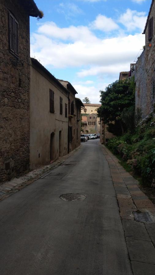 Appartamento Il Nespolo San Gimignano Exteriör bild